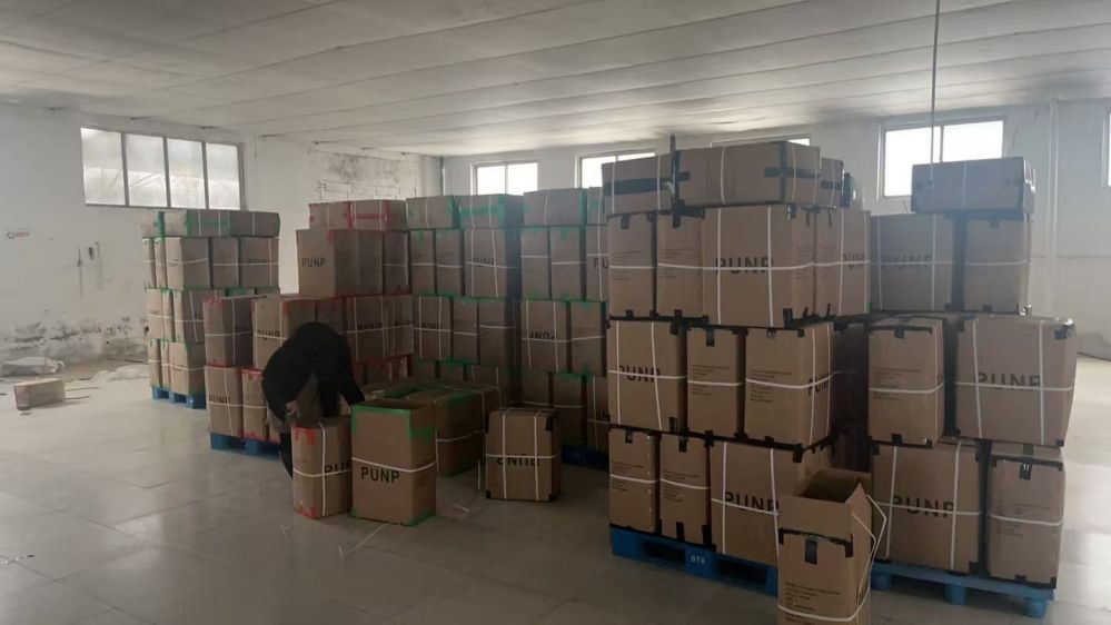 Entrega de discos de corte en camión